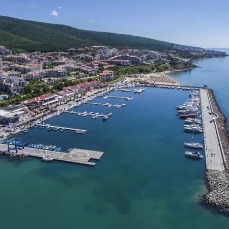 アパート Horizon 1 'a'